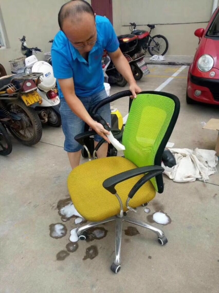 沙發(fā)清潔機(jī)