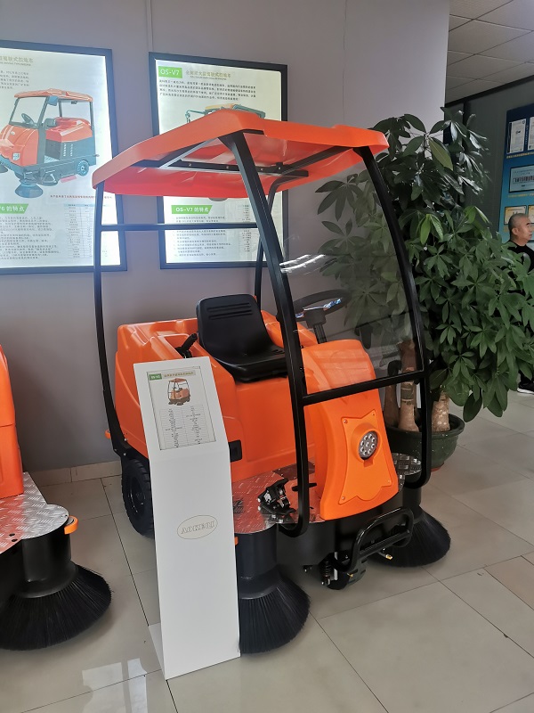 工廠掃地車